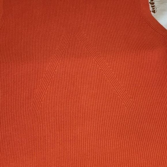 Tommy Hilfiger Embellished Crew Neck Uniquely Designed Sleeveless Sz XL Sweater - Picture 6 of 9